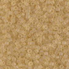 Miyuki delica Beads 11/0 - Matted transparent pale topaz luster DB-382